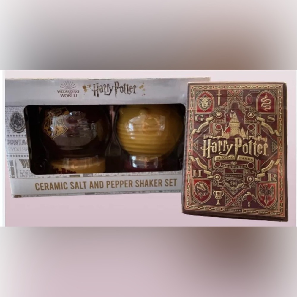LOT OF 2 HARRY POTTER Items Quaffle Snitch Salt Pepper Shakers & Playing Cards